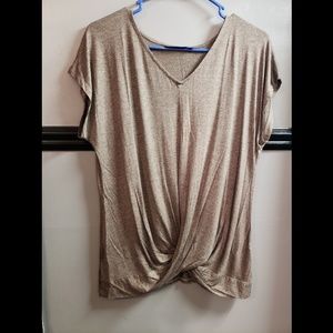 Knot tie tee➡️5/20⬅️